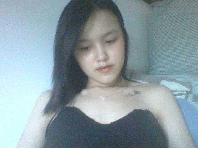 Alina-2k live cam on BongaCams