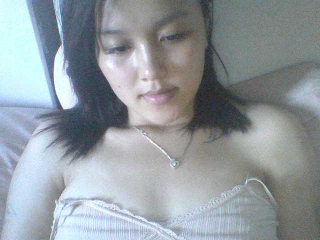 Alina-2k live cam on BongaCams