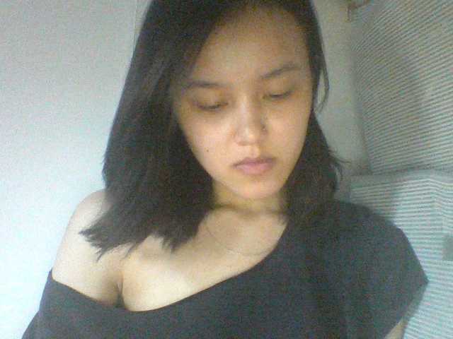Alina-2k live cam on BongaCams