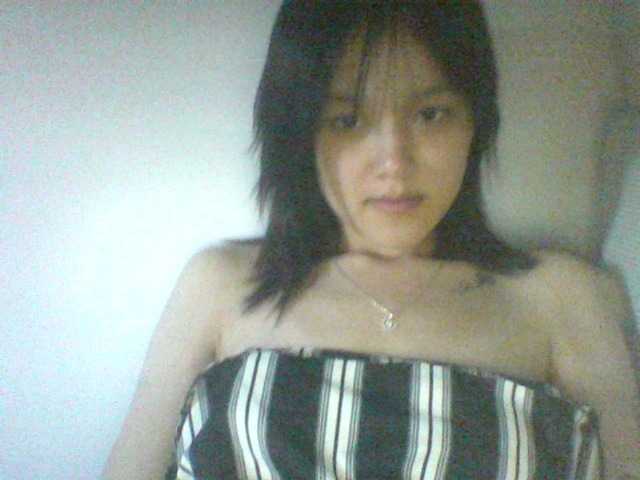 Alina-2k live cam on BongaCams