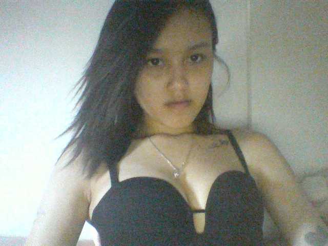 Alina-2k live cam on BongaCams