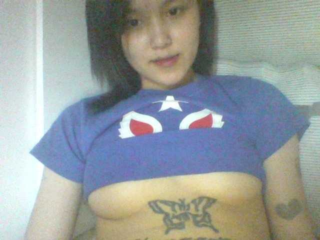 Alina-2k live cam on BongaCams