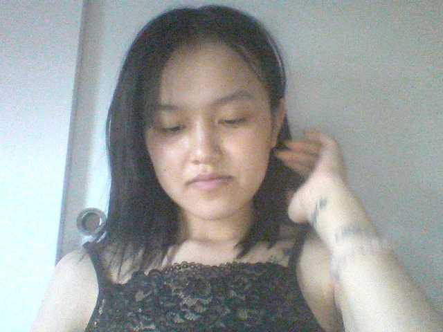Alina-2k live cam on BongaCams