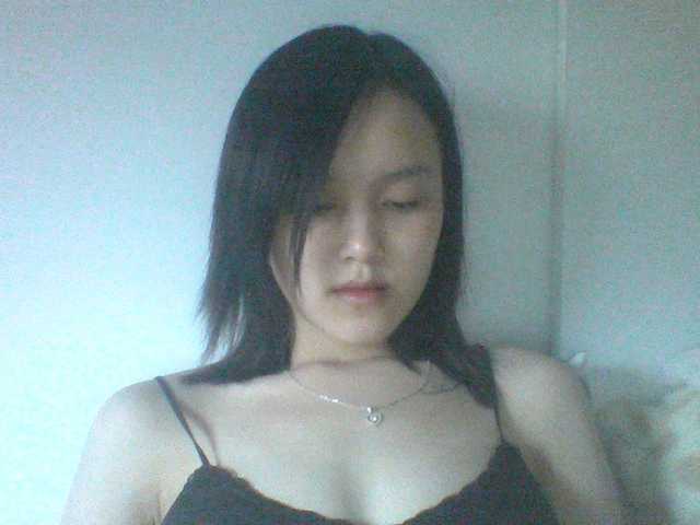 Alina-2k live cam on BongaCams