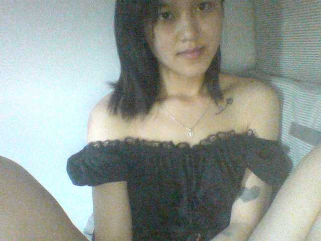 Alina-2k live cam on BongaCams