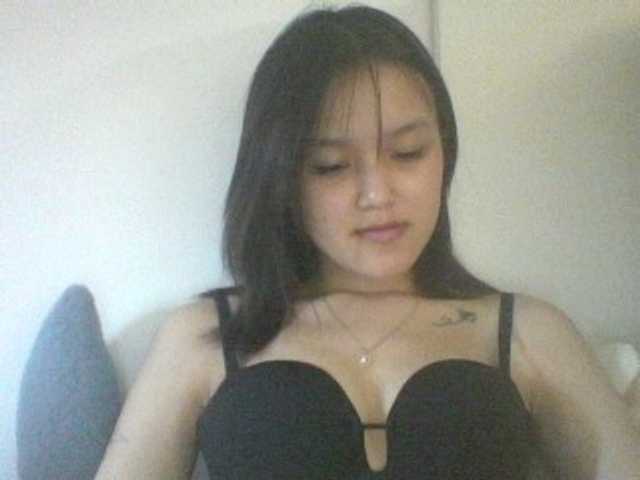 Alina-2k live webcam show