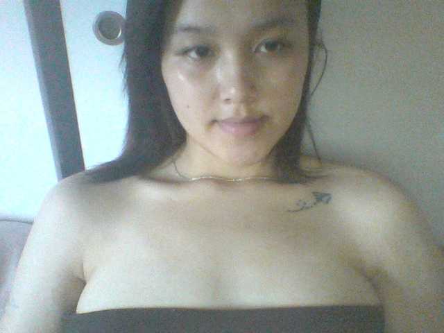 Alina-2k live cam on BongaCams