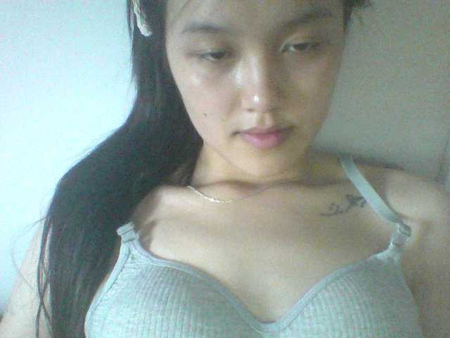 Alina-2k live cam on BongaCams