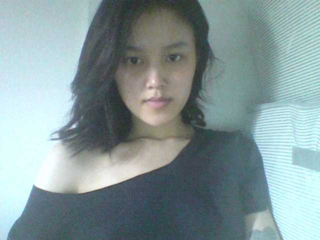 Alina-2k live cam on BongaCams