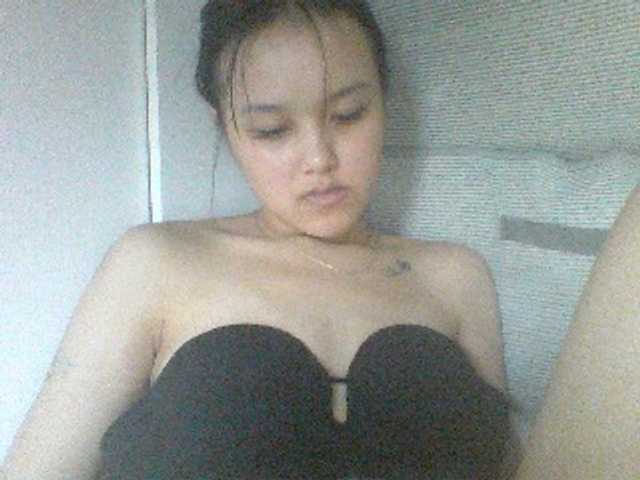 Alina-2k live cam on BongaCams