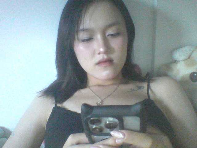 Alina-2k live cam on BongaCams