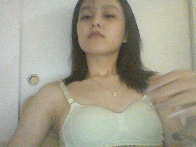 Alina-2k live cam on BongaCams
