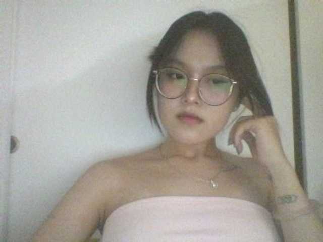 Alina-2k live cam on BongaCams