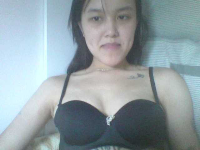 Alina-2k live cam on BongaCams