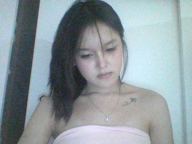 Alina-2k live cam on BongaCams