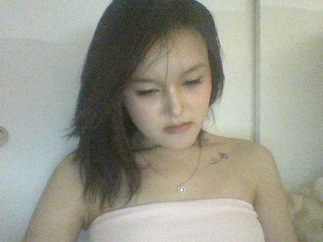 Alina-2k live cam on BongaCams