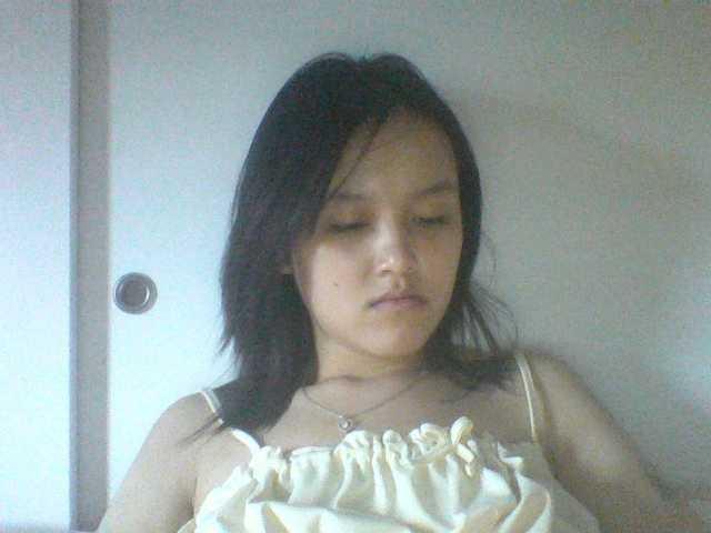 Alina-2k live cam on BongaCams