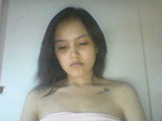 Alina-2k live cam on BongaCams