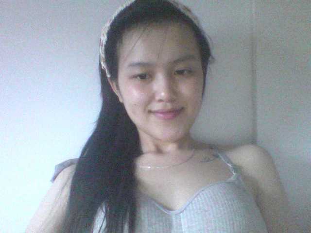 Alina-2k live cam on BongaCams