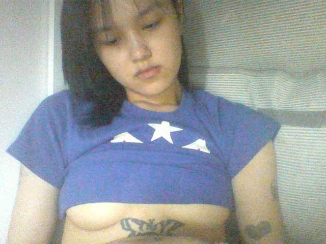 Alina-2k live cam on BongaCams