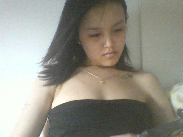 Alina-2k live cam on BongaCams