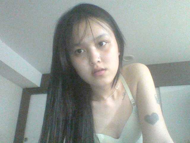Alina-2k live cam on BongaCams