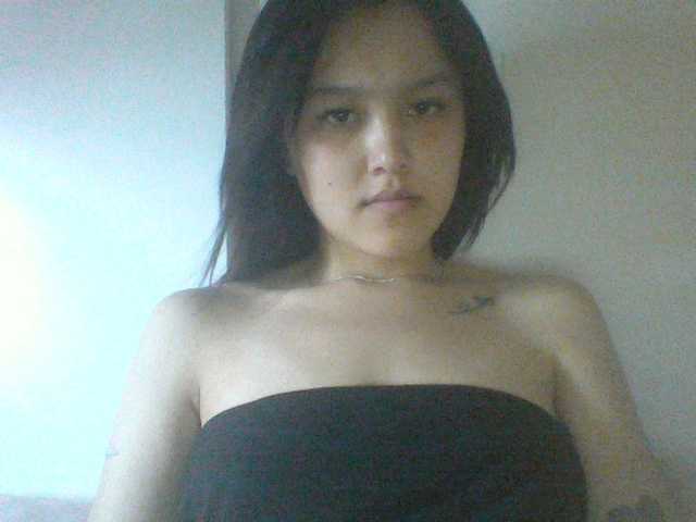 Alina-2k live cam on BongaCams