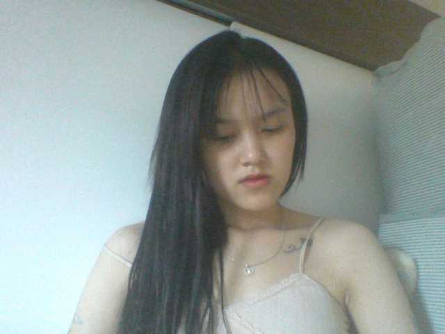 Alina-2k live cam on BongaCams