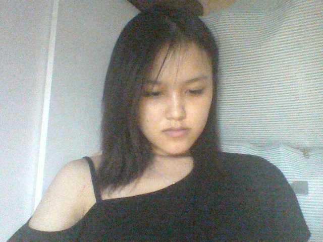 Alina-2k live cam on BongaCams