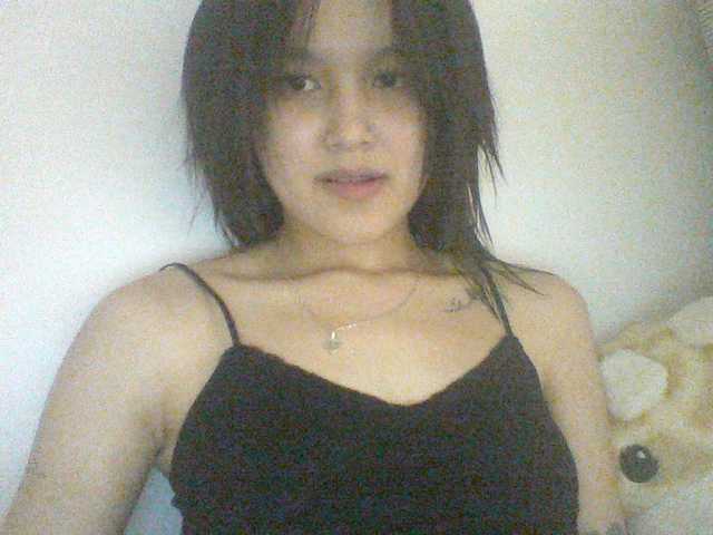 Alina-2k live cam on BongaCams