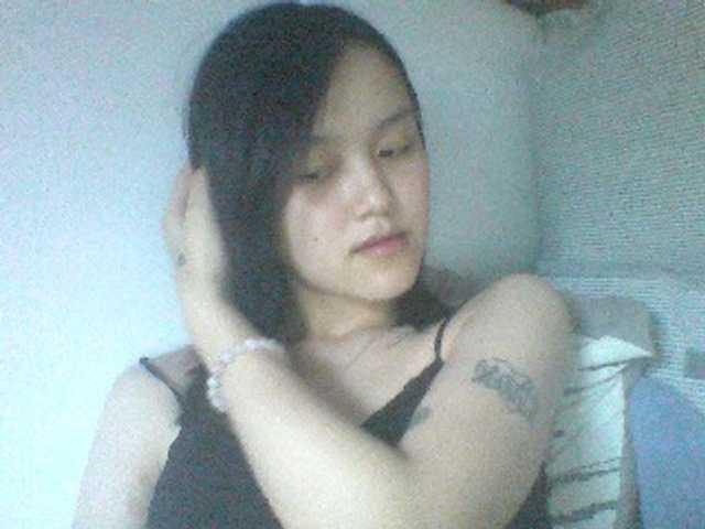 Alina-2k live cam on BongaCams