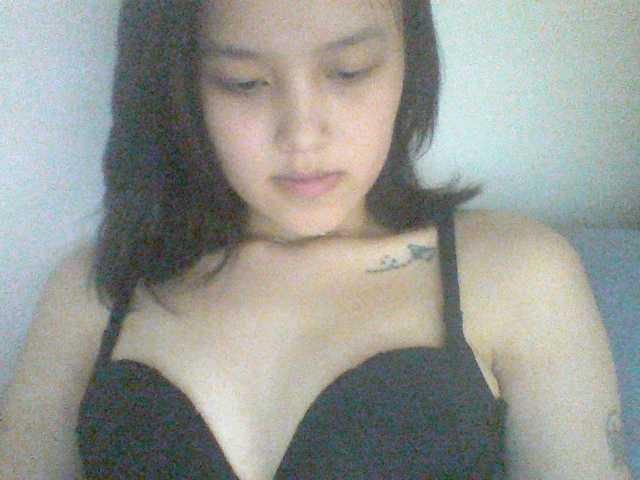 Alina-2k live cam on BongaCams