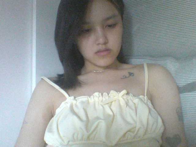 Alina-2k live cam on BongaCams