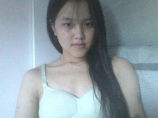 Alina-2k live cam on BongaCams