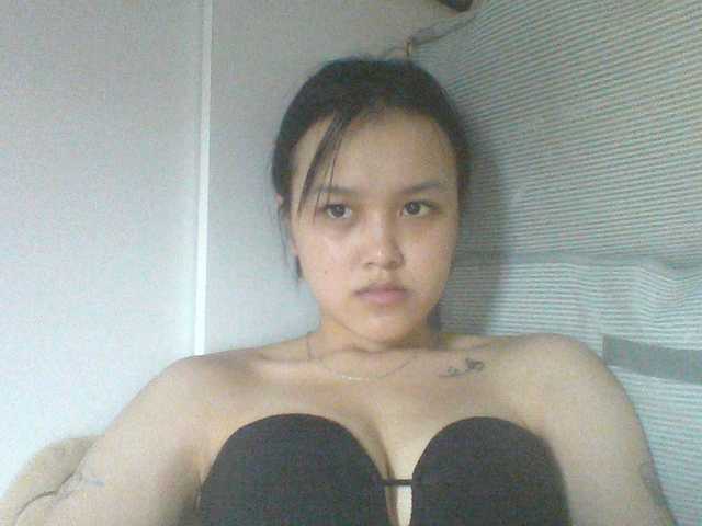 Alina-2k live cam on BongaCams