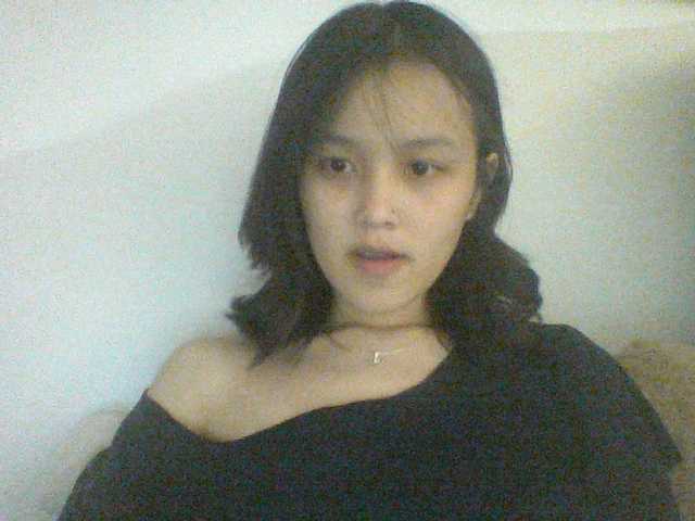 Alina-2k live cam on BongaCams