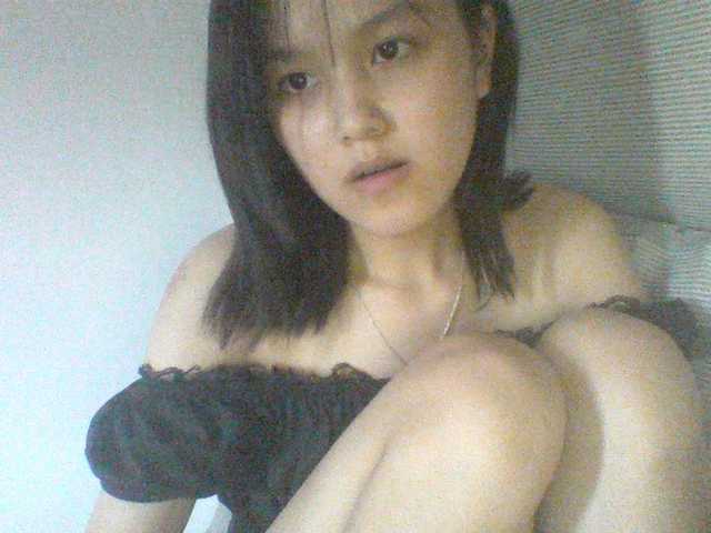 Alina-2k live cam on BongaCams