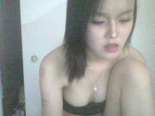 Alina-2k live cam on BongaCams