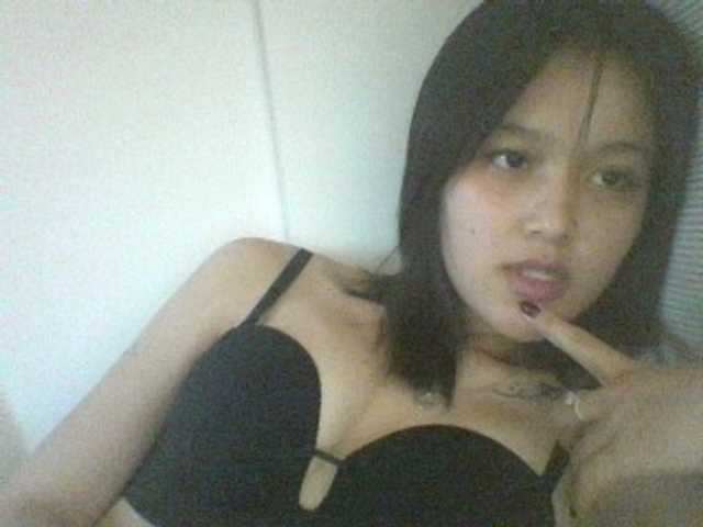 Alina-2k live cam on BongaCams