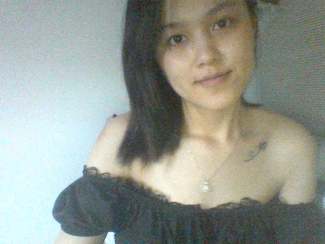 Alina-2k live cam on BongaCams