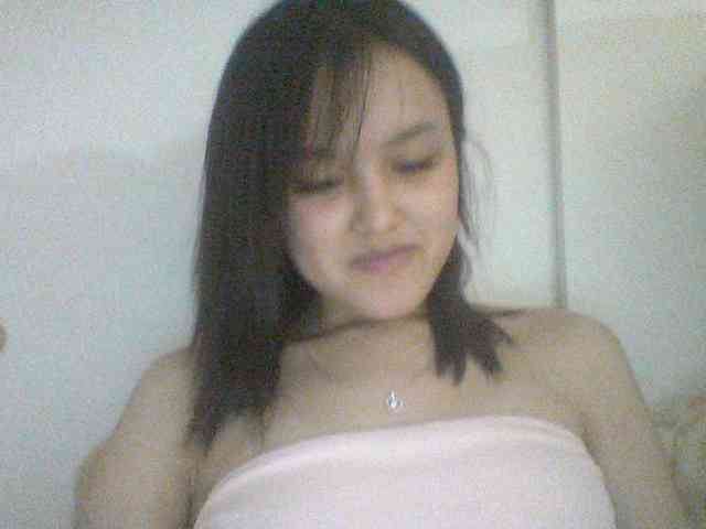 Alina-2k webcam