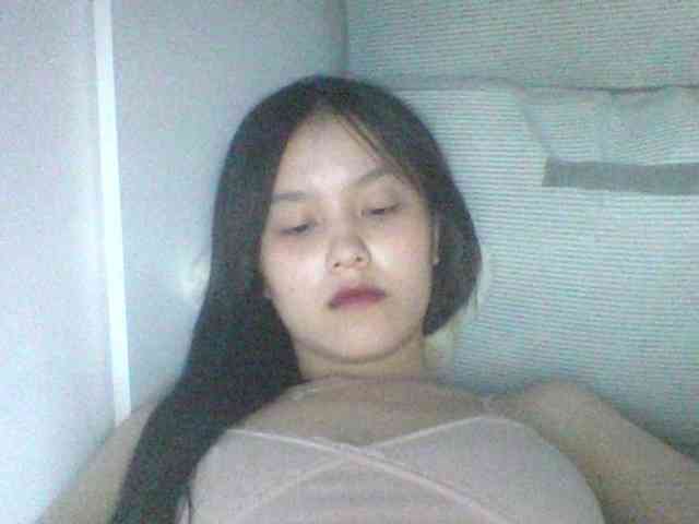 Alina-2k webcam