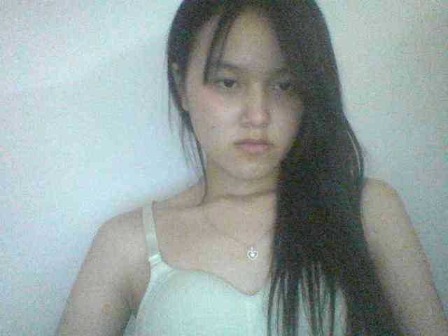Alina-2k webcam