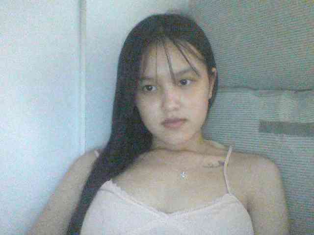 Alina-2k webcam