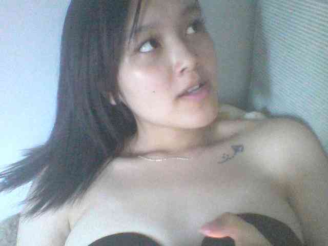 Alina-2k webcam
