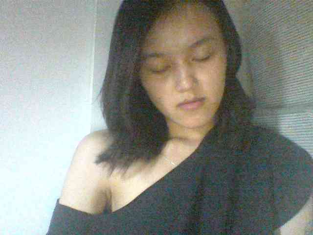 Alina-2k webcam