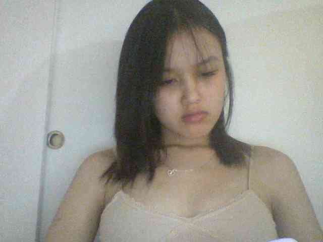 Alina-2k webcam
