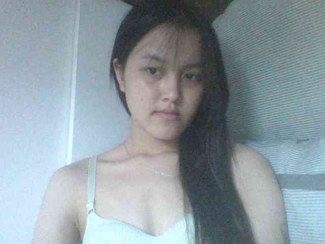 Alina-2k webcam