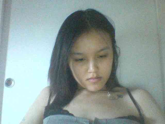 Alina-2k webcam
