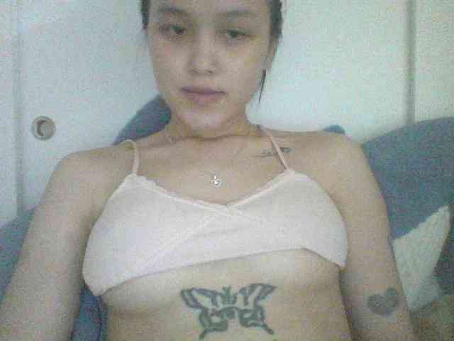 Alina-2k webcam